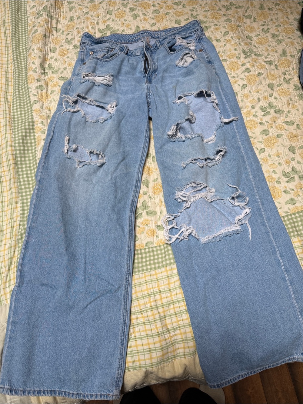 American Eagle Outfitters Light Blue Distressed Wide Leg Jeans